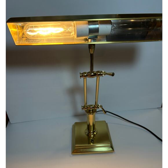 House Of Troy Articulating Brass Desk or Piano Lamp 14" Tested Model BJ24656 - Picture 7 of 11